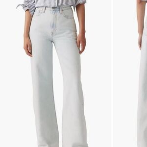 Levi's Light Wash Wide Leg Jeans